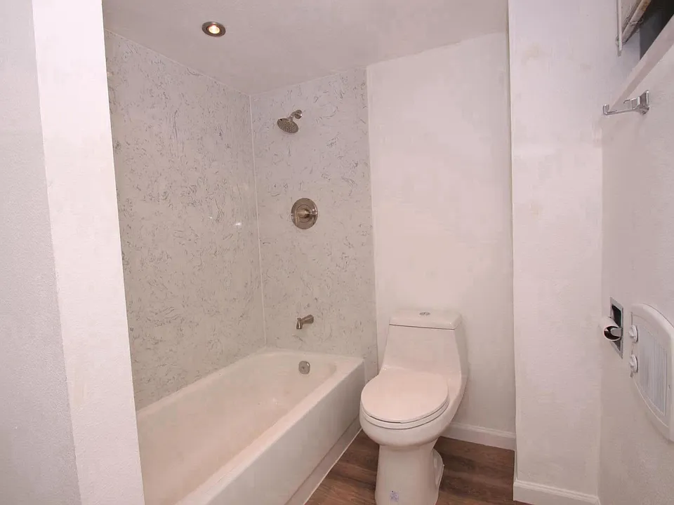 Full bath