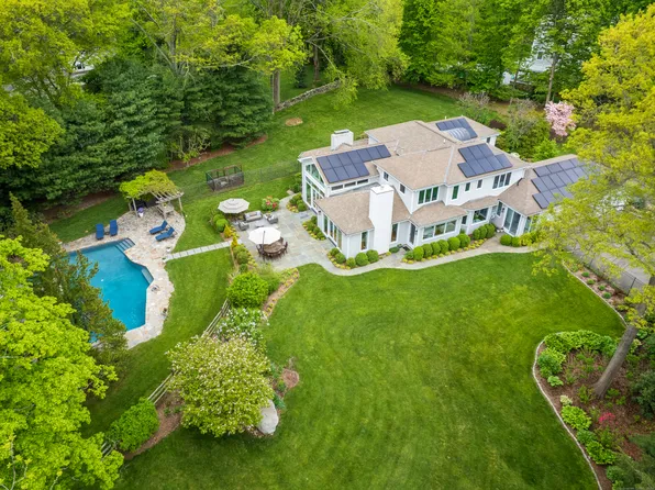 15 Darbrook Road, Westport, CT 06880