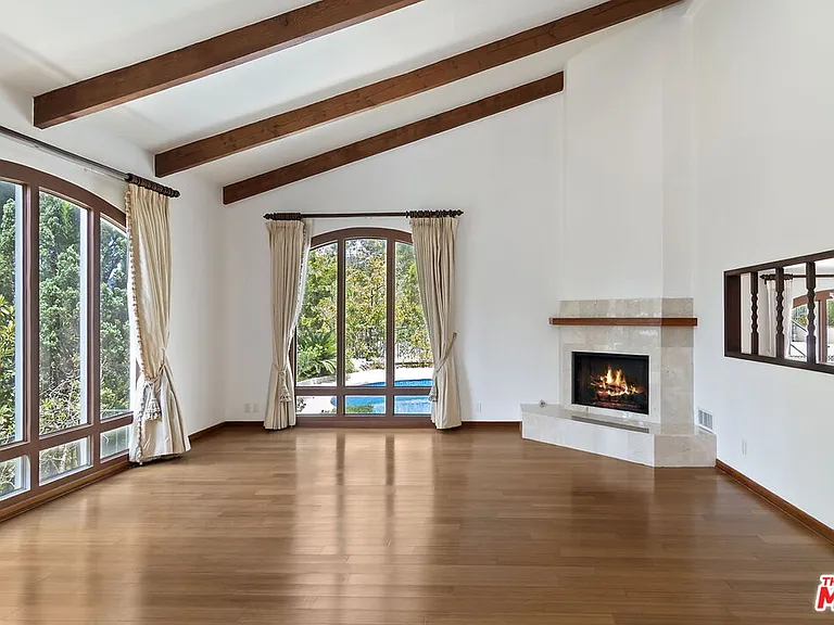 7863 SE Electra Dr — Photo 2