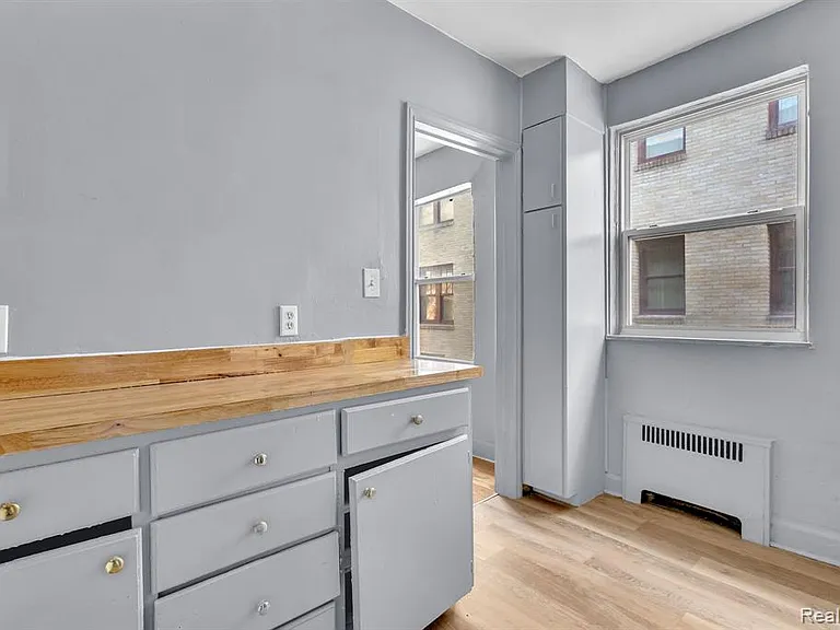 17701 Manderson Rd — Photo 24