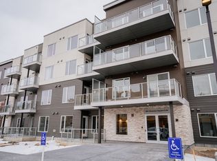 660 Shawnee Ter SW #102, Calgary, AB T2Y0T5