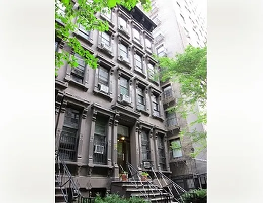 Sold by Nest Seekers International | media 12