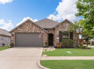 1904 Ranch Trail Rd, Aubrey, TX 76227