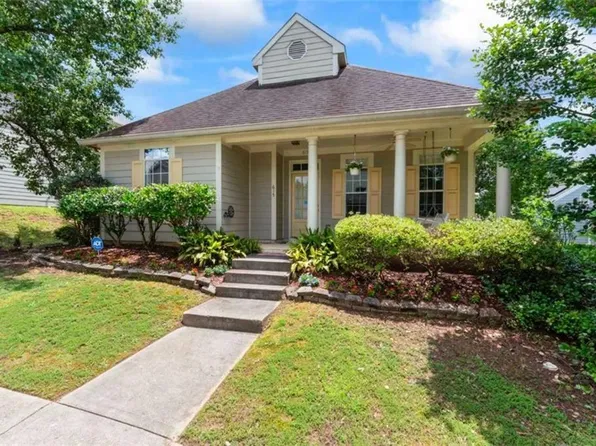615 Brookwater Dr, Stockbridge, GA 30281