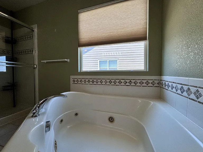 7031 S Oak Hill Cir — Photo 17