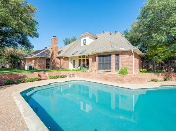 309 Wingate Ct, Hurst, TX 76054
