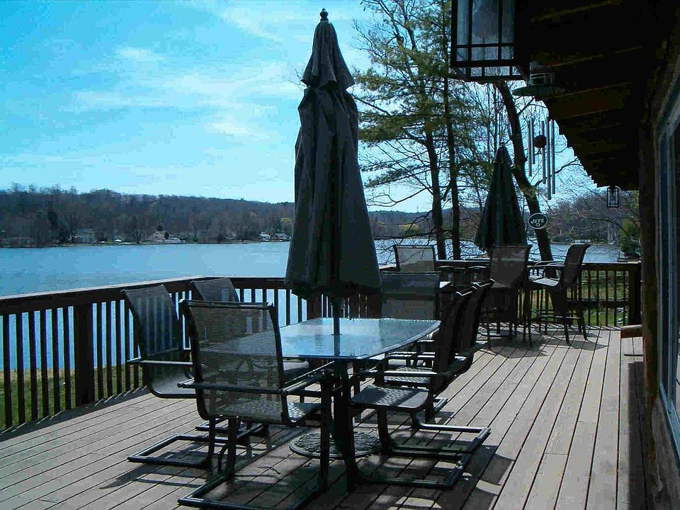 View of Pinecliff Lake from Backyard