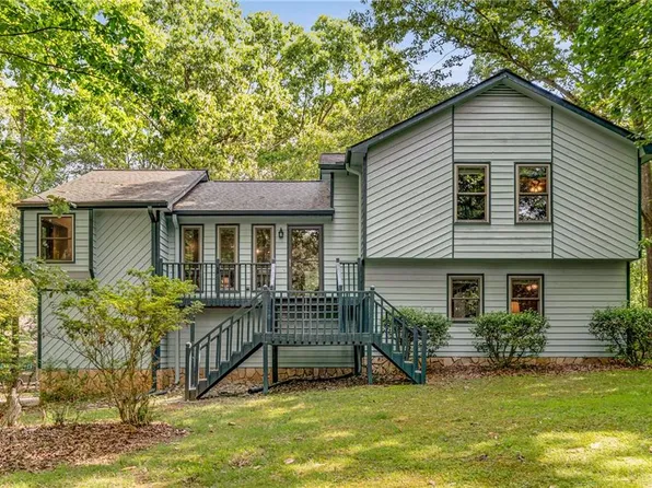 122 Lovingood Dr, Woodstock, GA 30189