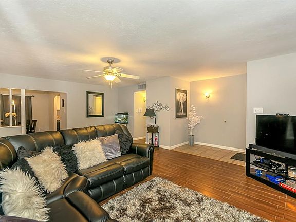 5th image of 6916 Sunflower Cir N