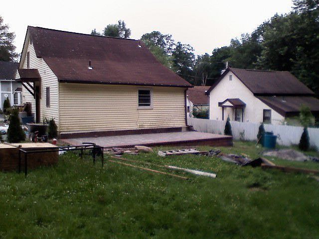1st image of 8 Urban St