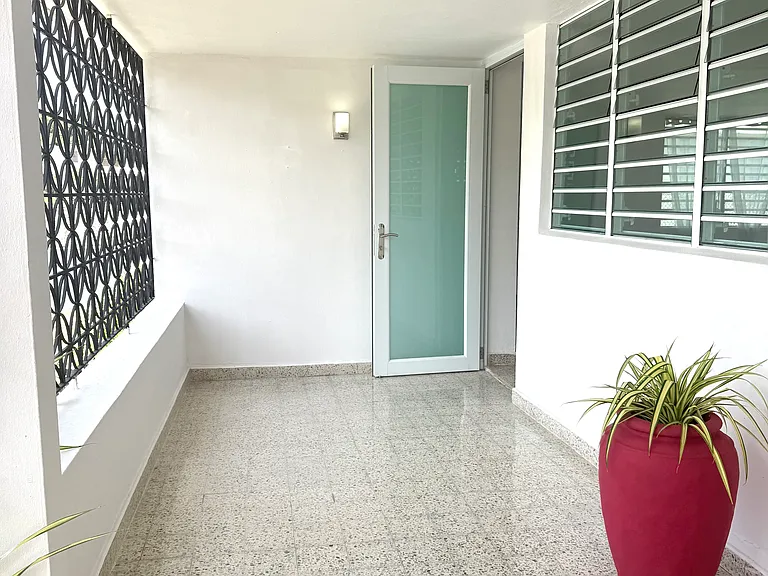 G41 Calle Capitan Correa Urb Reparto Flamingo — Photo 2