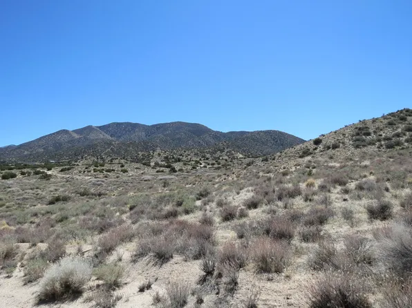 96 Ste Vic Cima Est, Littlerock, CA 93543