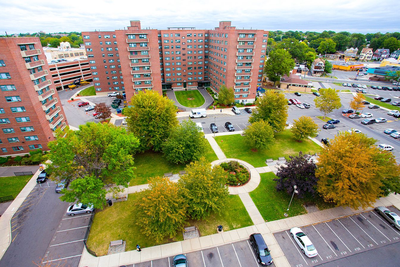 Maple Gardens Apartments Irvington