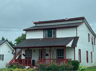 2930 Putnam Ave, Hurricane, WV 25526