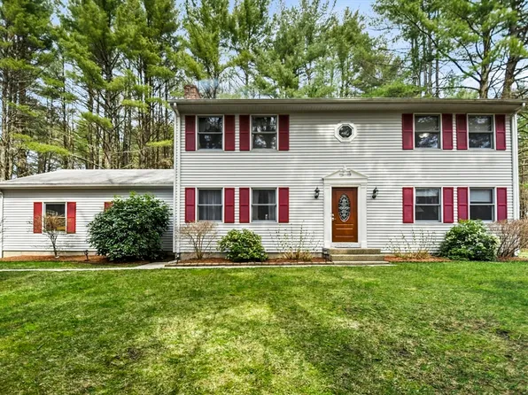 390 Old Greenwich Plains Rd, Hardwick, MA 01082