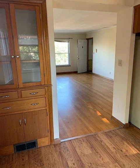 1622 Elmwood Ave #B — Photo 6