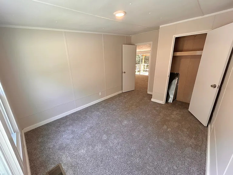415 Old Statesville Rd — Photo 19