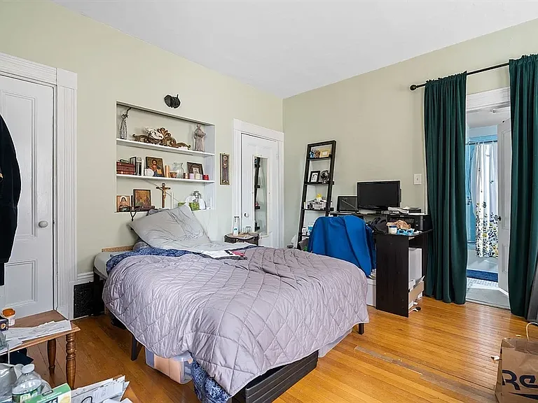 48 Spring Park Ave — Photo 9