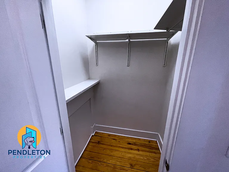 514 E 12th St #3 — Photo 21