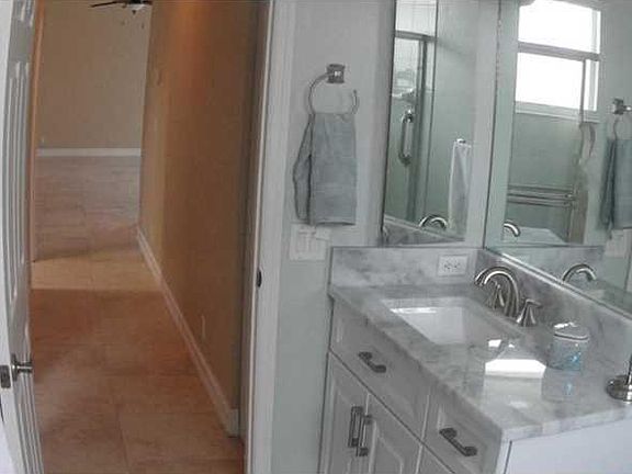 4th image of 16251 Cranberry Ct