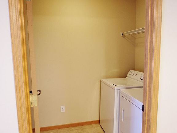 3rd image of 1830-1834 E Capitol Ave #1834-133