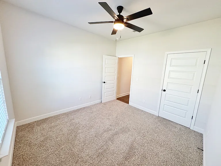 3017 Dowington Dr — Photo 13