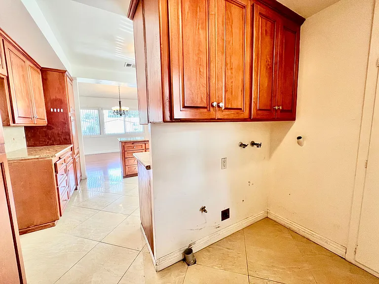 6725 Lennox Ave — Photo 23