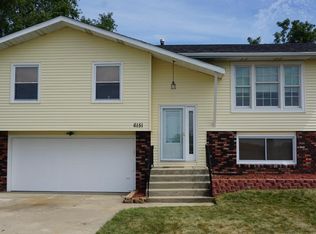 6151 Liverpool Rd, Hobart, IN 46342