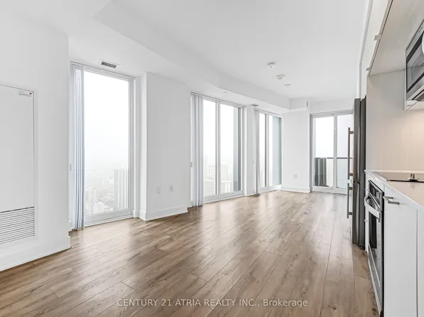 575 Bloor St E #3308, Toronto, ON M4W 0B2