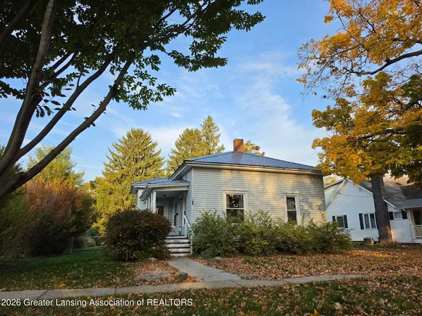 315 E Lincoln St, Grand Ledge, MI 48837