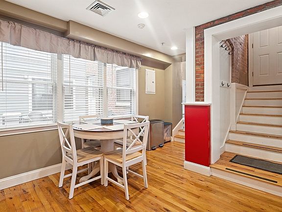 4th image of 336 Saratoga St APT 8