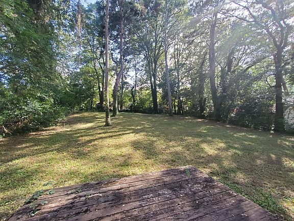 2nd image of 787 Warren Dr