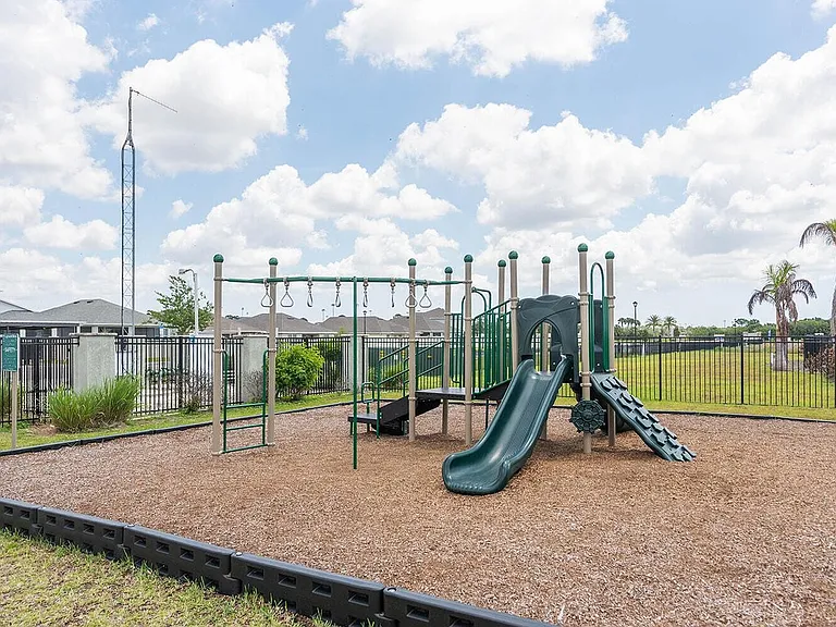 1146 Kylar Dr NW — Photo 11