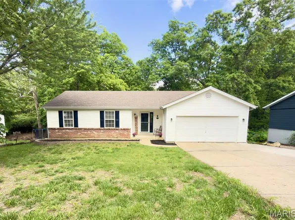 42 N Kern Dr, O Fallon, MO 63366