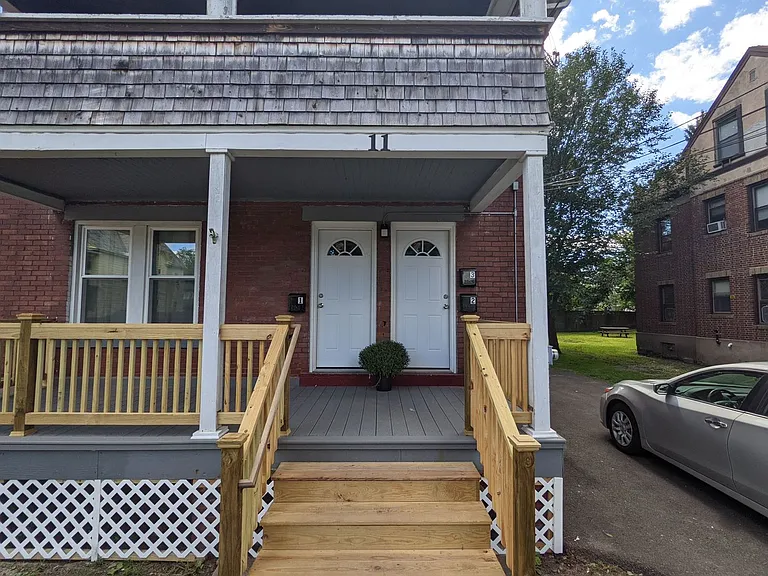 11 Morris St — Photo 24