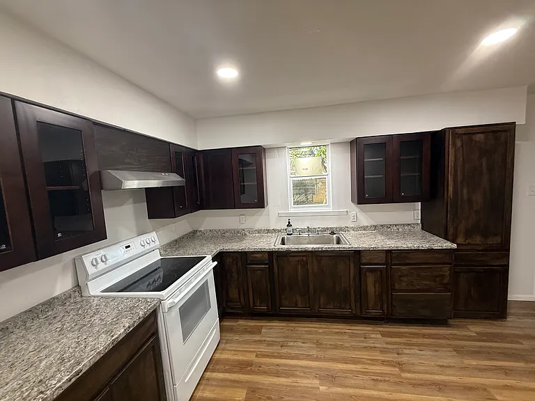 10121 Muskogee Dr — Photo 13