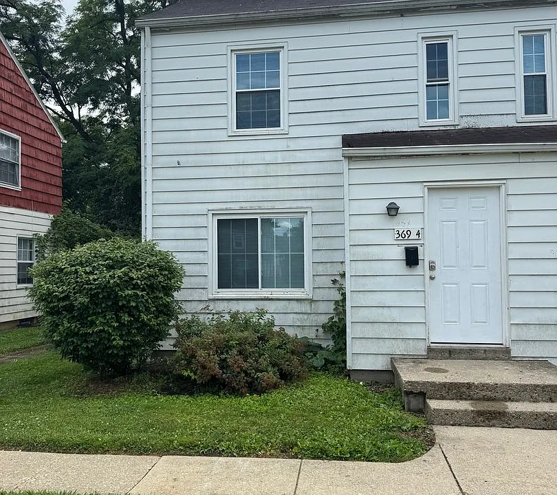 369 N Roosevelt Ave