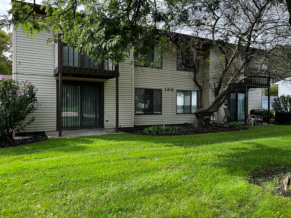 100 E Roosevelt Ave #2