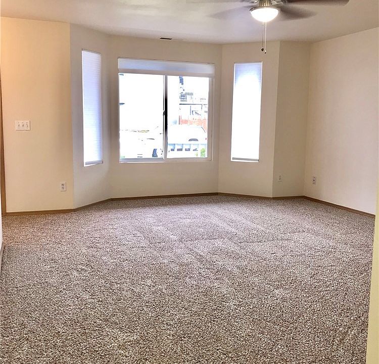 1st image of 20010 10th Avenue Ct E