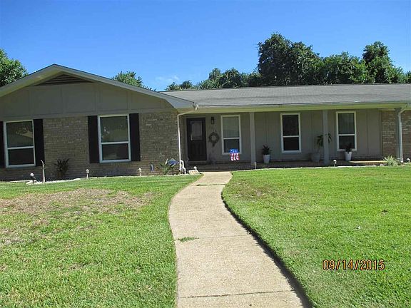 2nd image of 2775 Venetian Ct