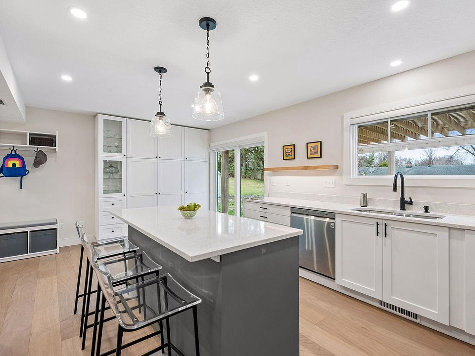 1st image of 4921 Trillium Ln