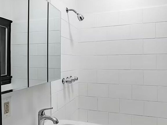 2nd image of 5849 W Sunset Blvd APT 111
