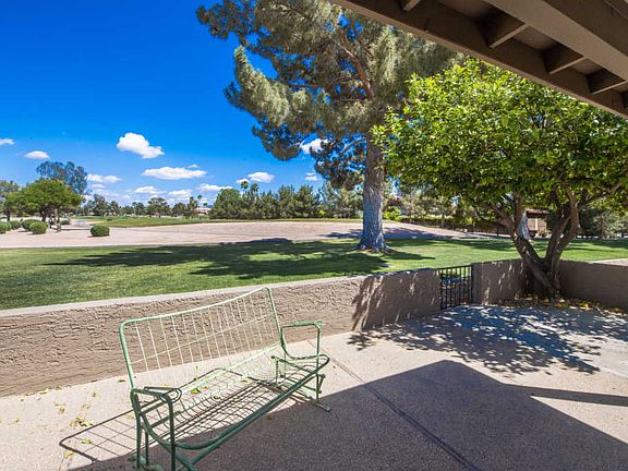 3rd image of 25421 S Glenburn Dr
