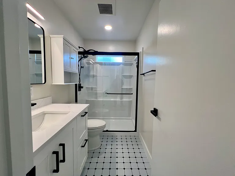 1909 San Ramon Ave #3 — Photo 6