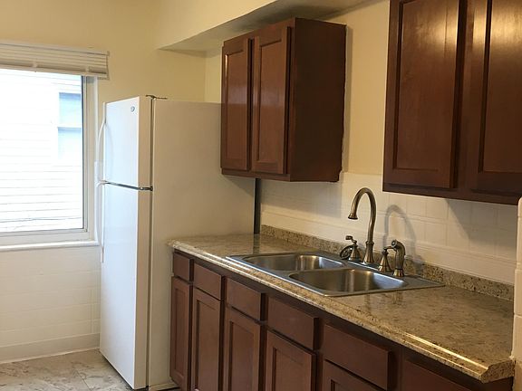 2nd image of 1129 Clearbrook Dr #2