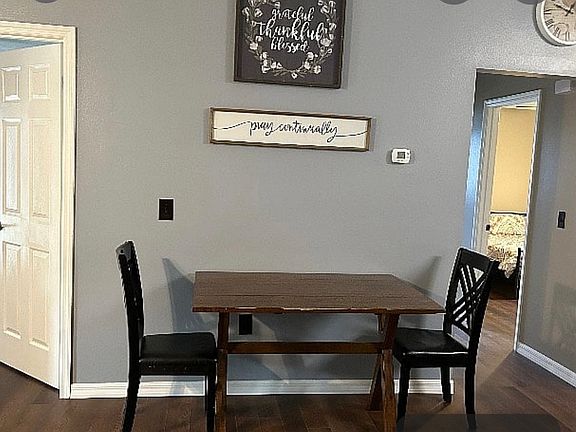 4th image of 831 Chicago Ave #831