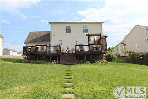 3rd image of 1327 Sunfield Dr