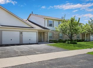1155 N Village Dr UNIT 4, Round Lake Beach, IL 60073