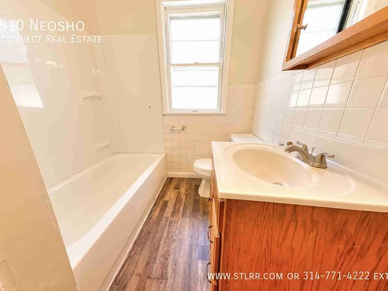 3810 Neosho St — Photo 11