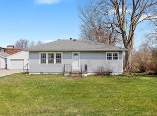 1806 E Lincoln St, Bloomington, IL